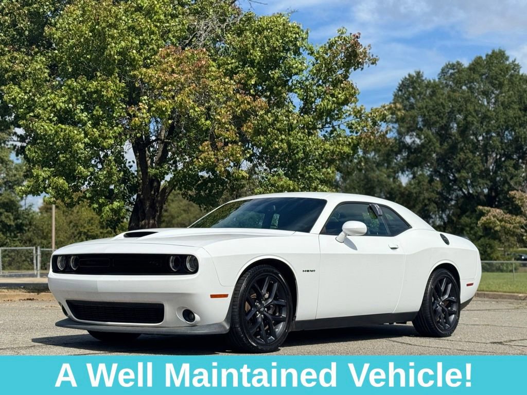 Used 2022 Dodge Challenger R/T w/ Blacktop Package image 3