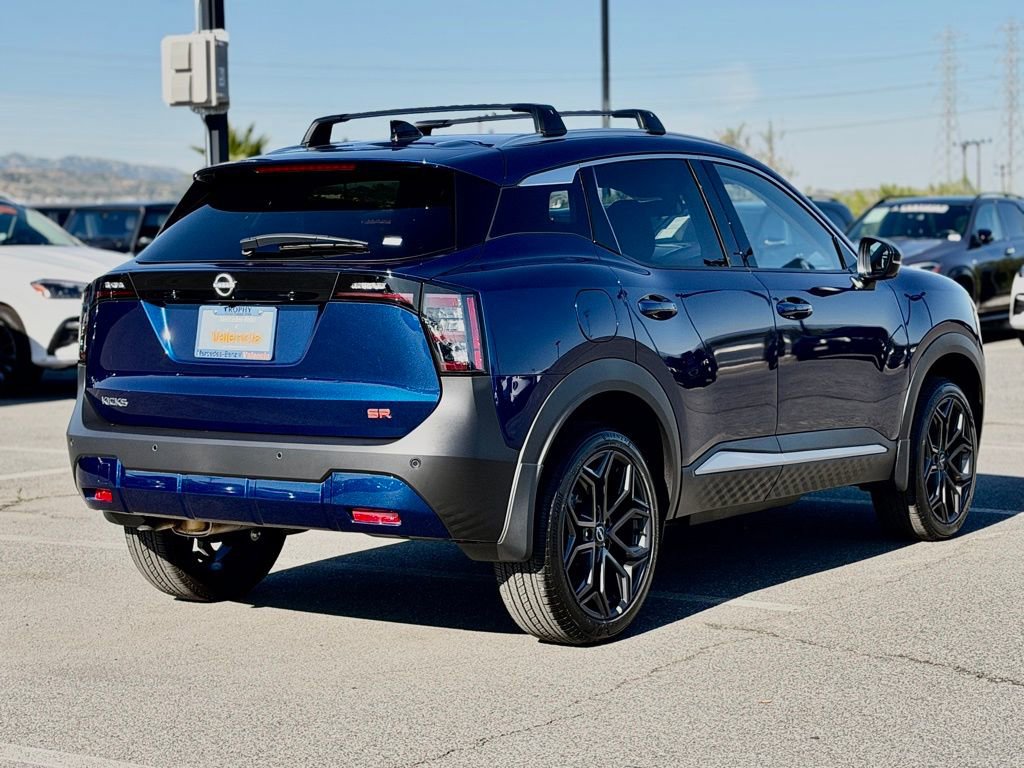 Used 2026 Nissan Kicks SR FWD image 8