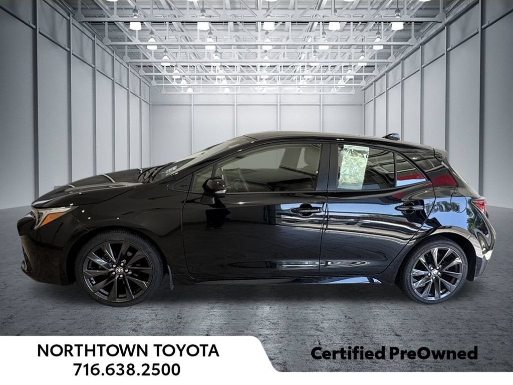 Used 2023 Toyota Corolla XSE FWD image 3