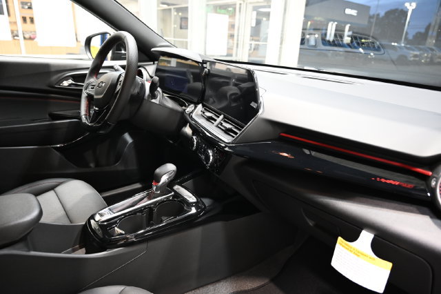 New 2026 Chevrolet Trax RS w/ Driver Confidence Package FWD image 13