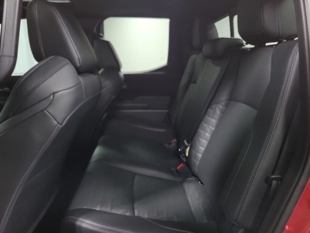 Used 2024 Toyota Tacoma TRD Off-Road w/ TRD Off Road Premium Package AWD/4WD image 31