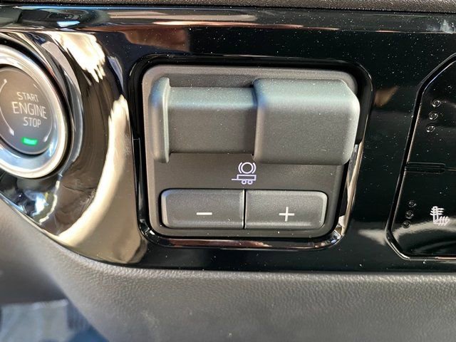 New 2026 GMC Sierra 1500 SLE image 14