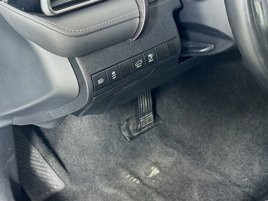 Used 2023 Toyota Camry XSE image 10