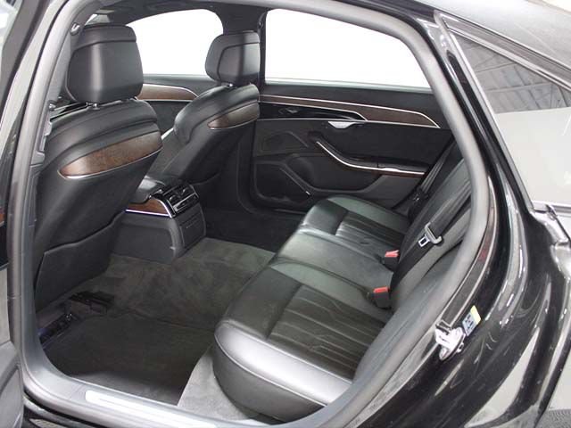 Used 2021 Audi A8 L 4.0T w/ Executive Plus Package AWD/4WD image 15