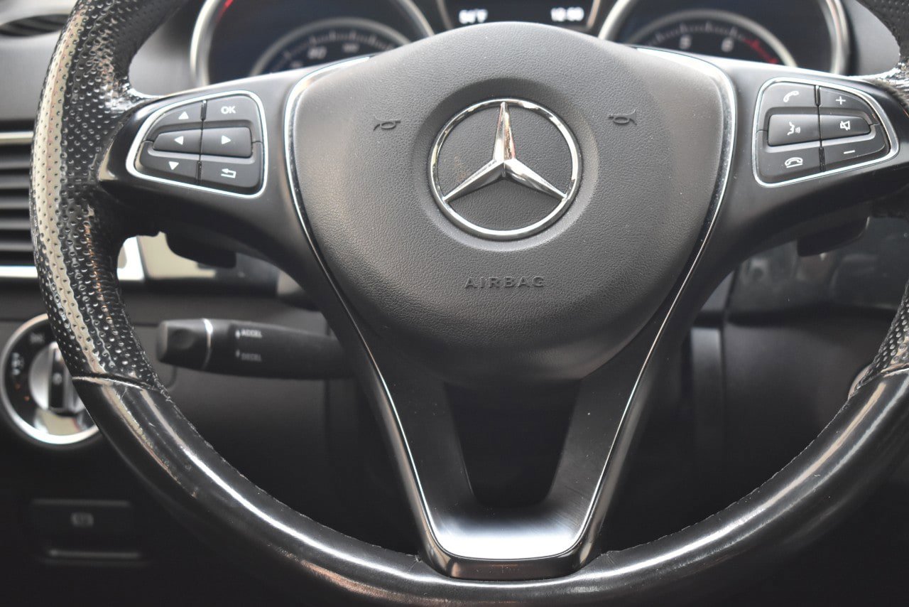 Used 2019 Mercedes-Benz GLE 400 4MATIC image 24