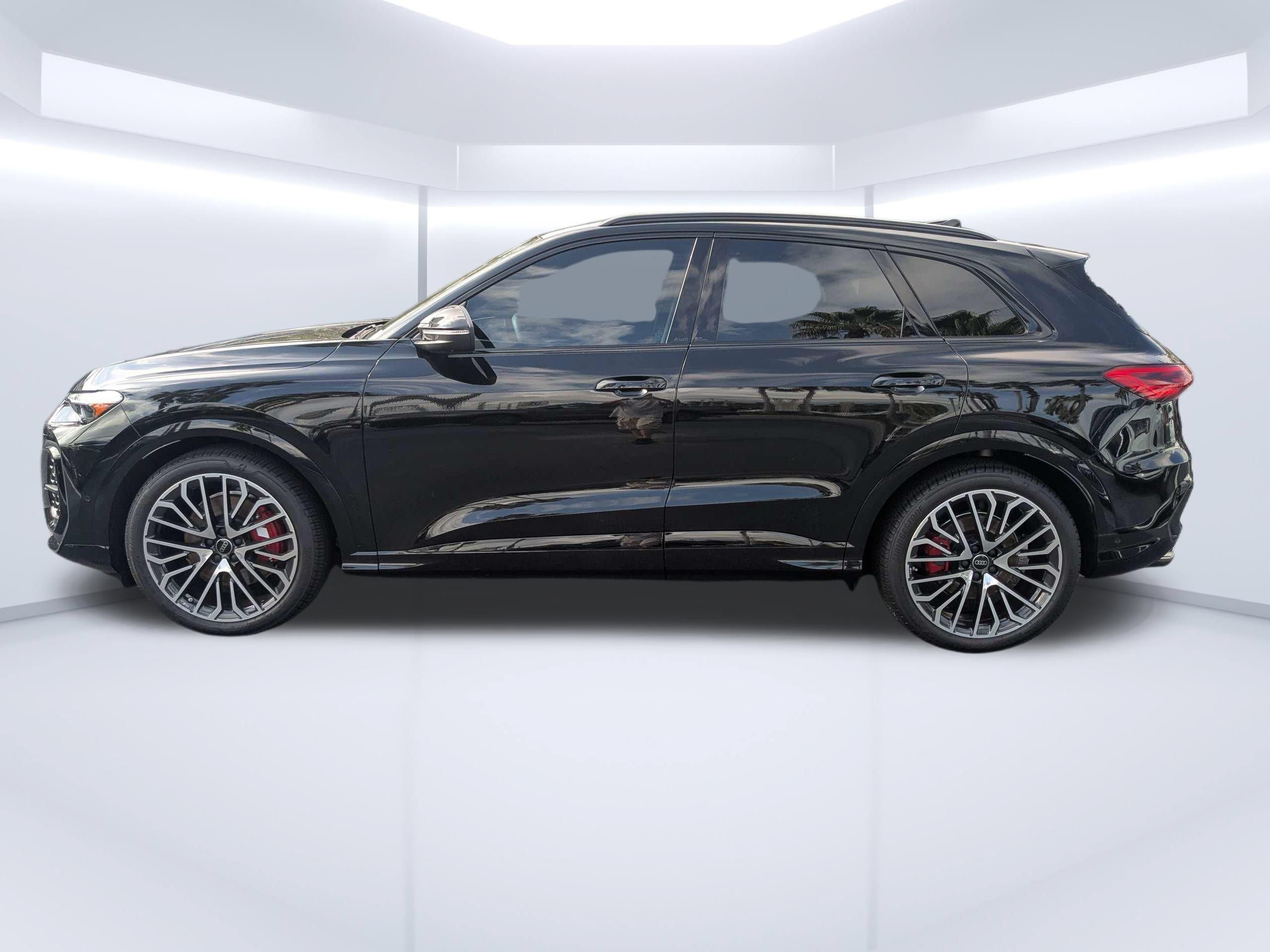 Certified 2025 Audi SQ5 Premium Plus w/ Premium Plus Package AWD/4WD image 8