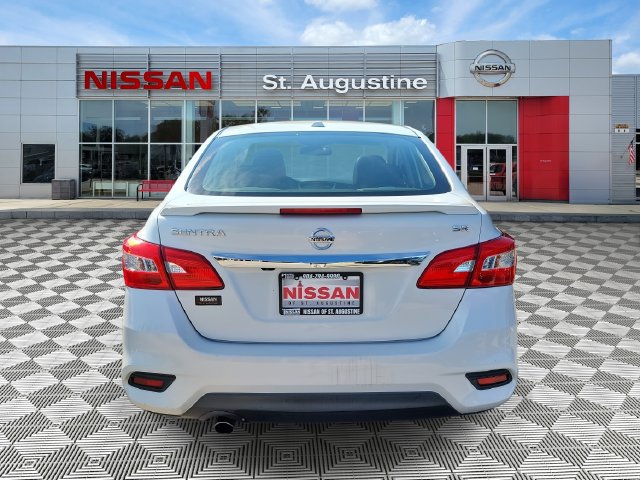 Used 2016 Nissan Sentra SR w/ SR Premium Package FWD image 3