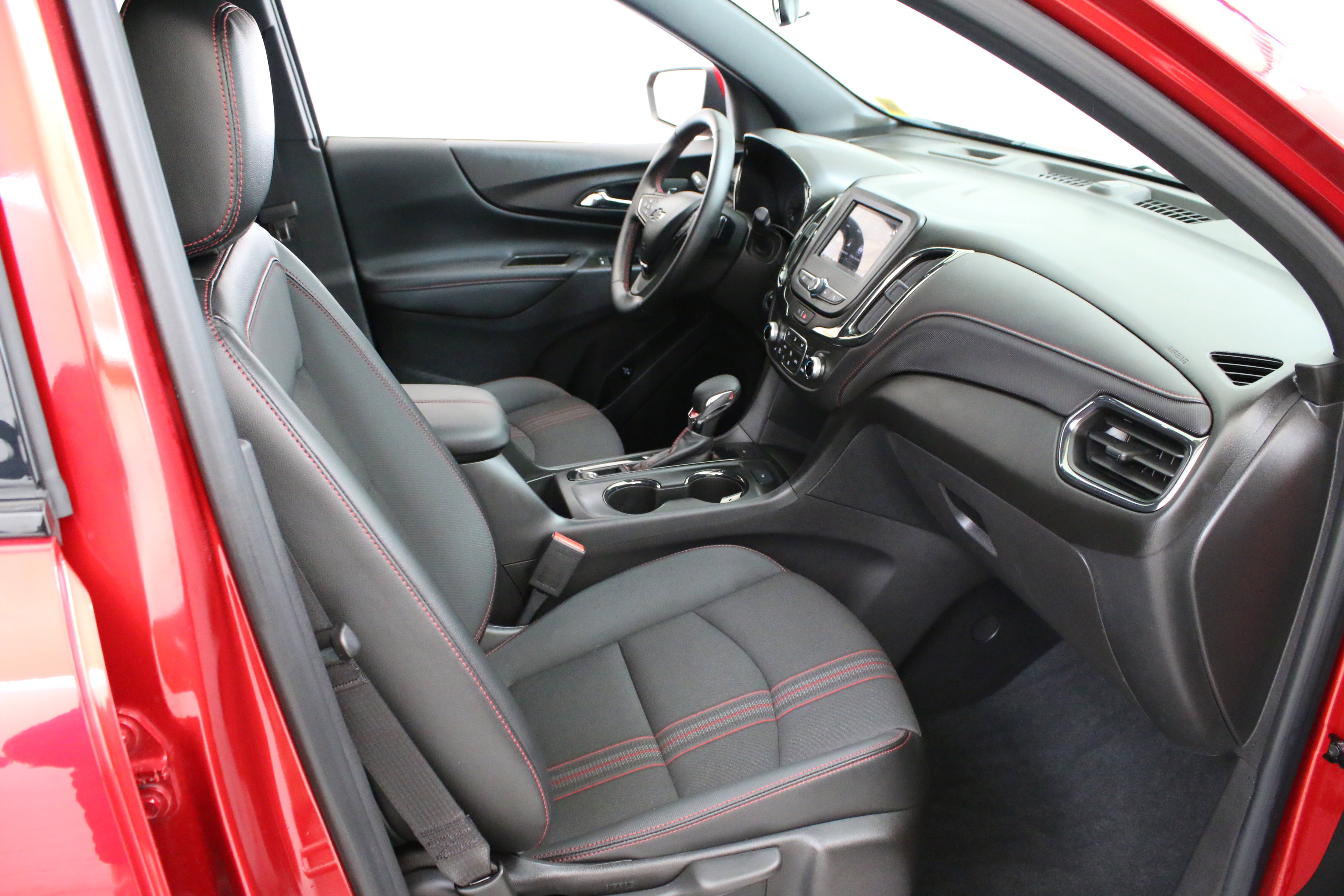 Used 2023 Chevrolet Equinox RS AWD/4WD image 27