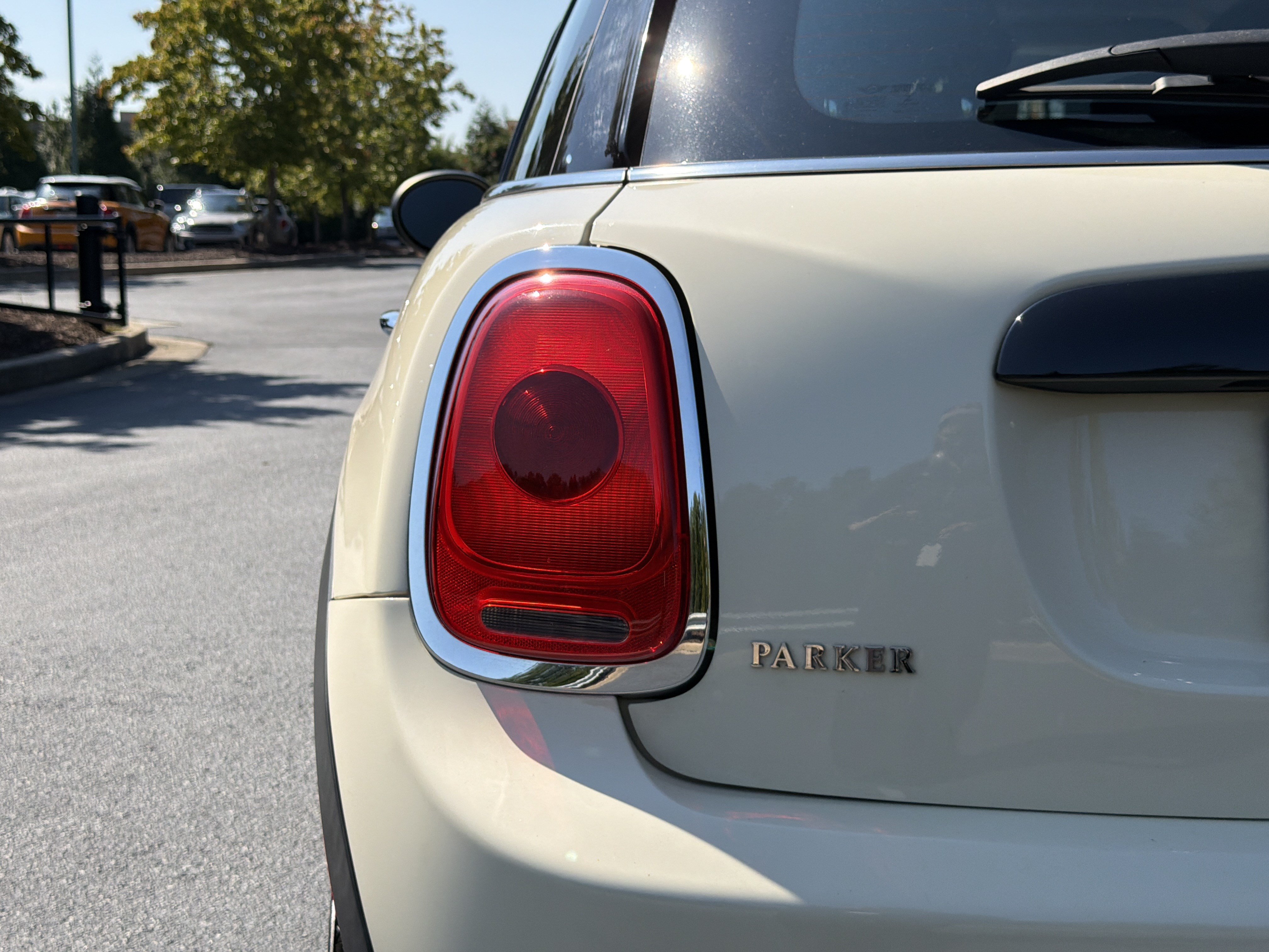 Used 2016 MINI Cooper 4-Door Hardtop FWD image 41