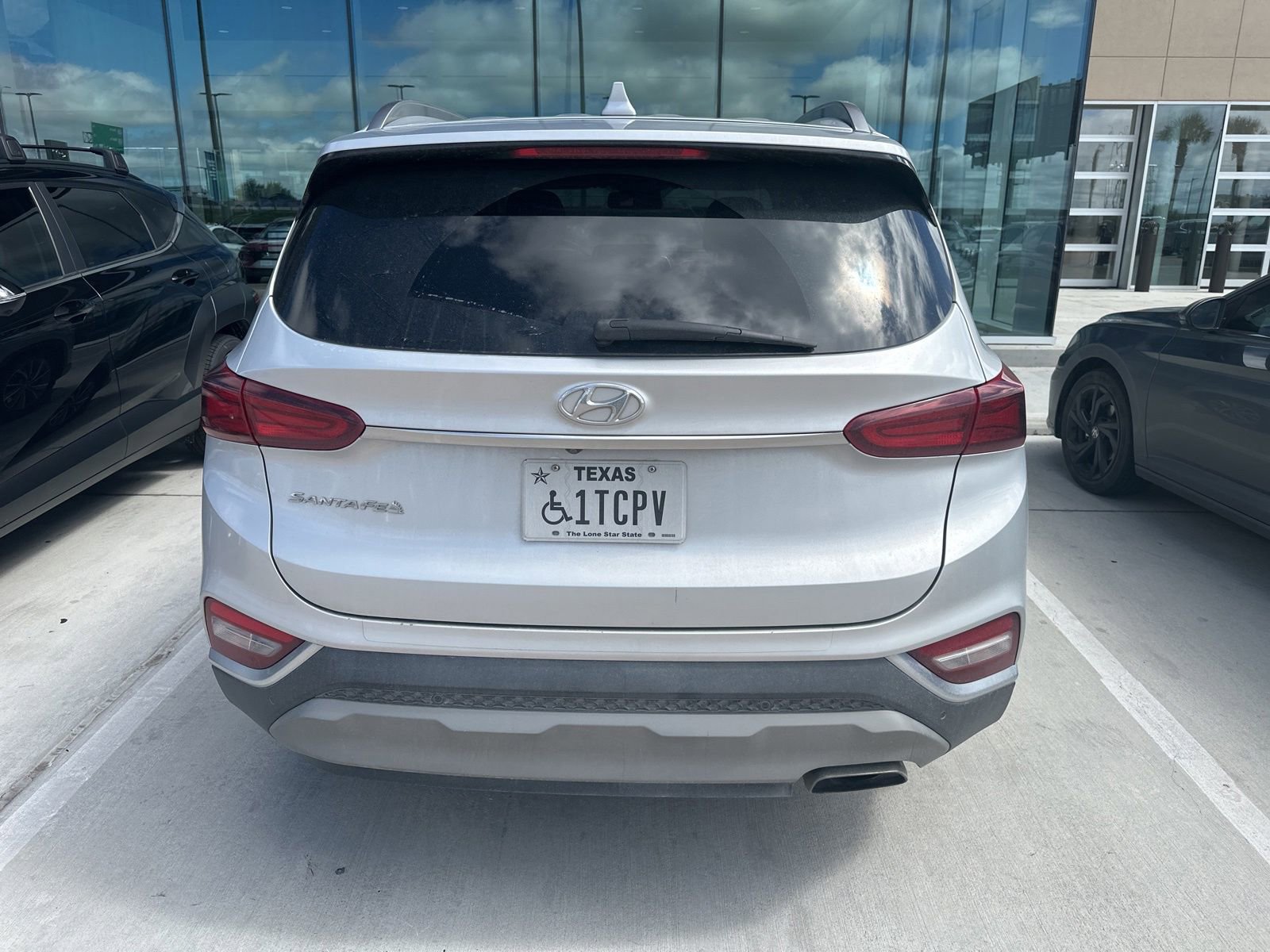 Used 2019 Hyundai Santa Fe SEL FWD image 8