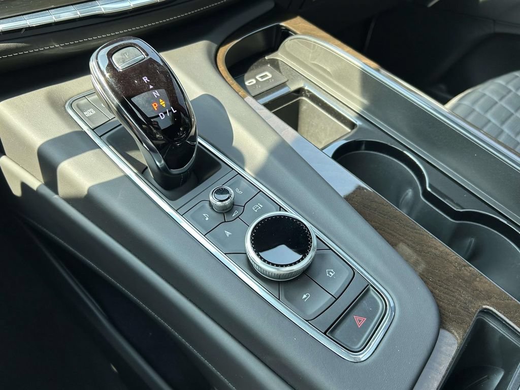 Used 2024 Cadillac Escalade Sport Platinum w/ LPO, ONYX Package AWD/4WD image 25