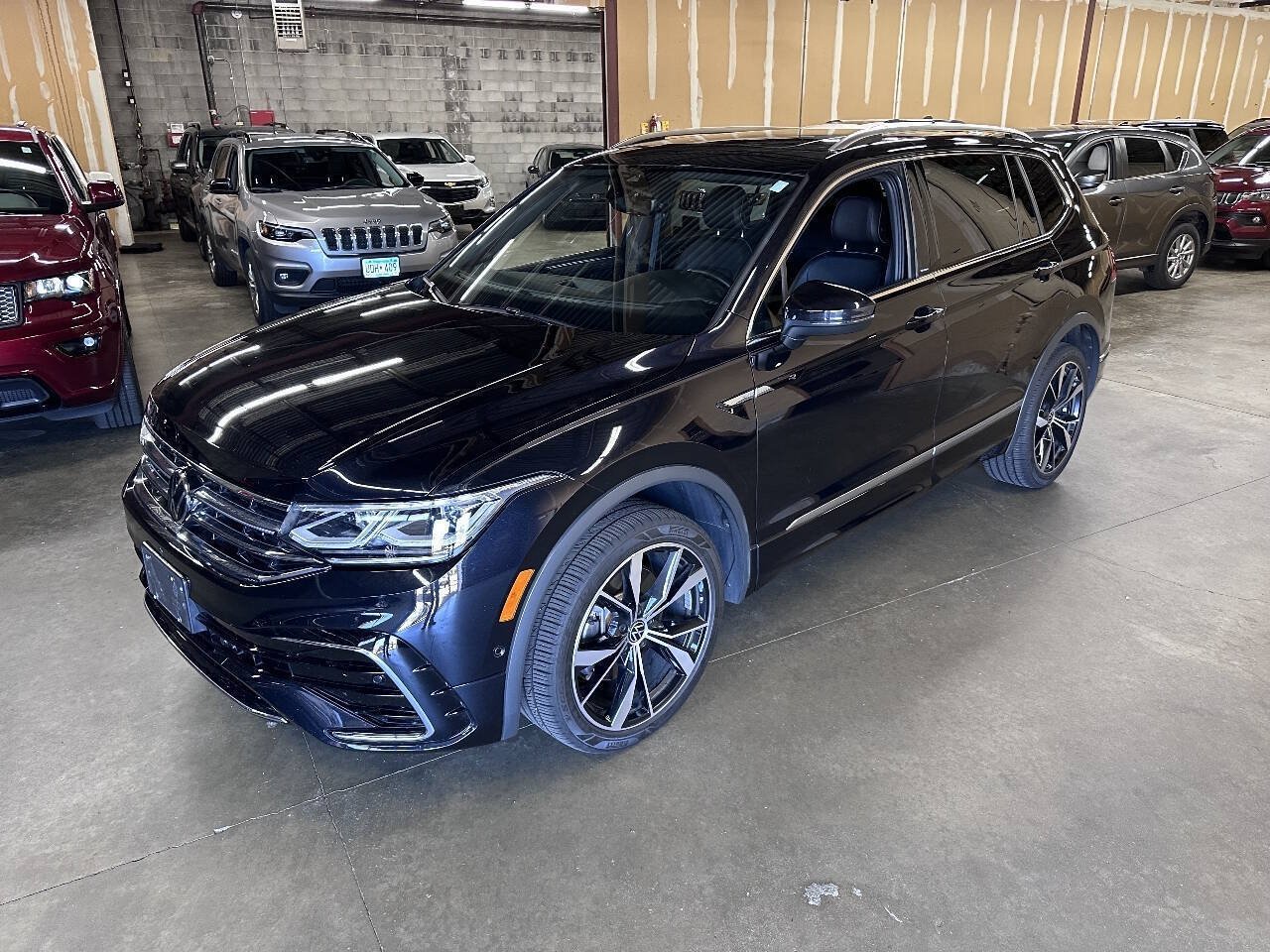 Used 2022 Volkswagen Tiguan SEL R-Line