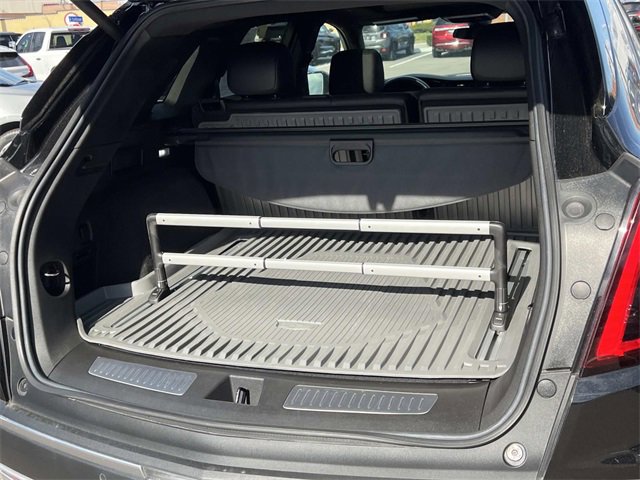 Certified 2022 Cadillac XT5 Premium Luxury w/ LPO, Floor Liner Package image 10