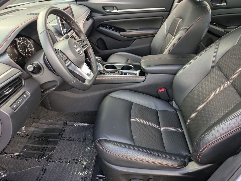 Used 2025 Nissan Altima 2.5 SR image 23