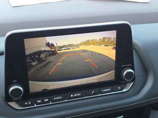 Used 2023 Nissan Rogue SV FWD image 31
