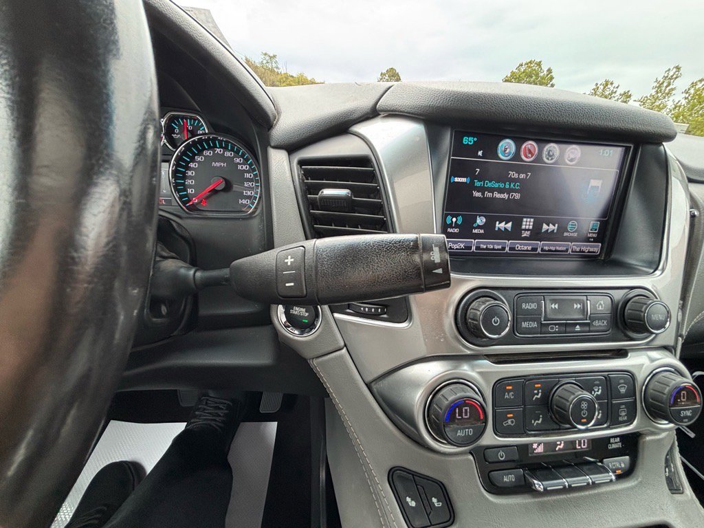 Used 2018 Chevrolet Suburban LT w/ Luxury Package image 32