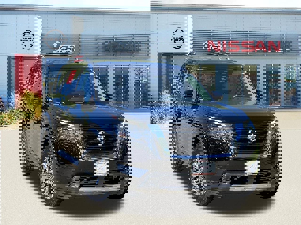 Certified 2025 Nissan Pathfinder SL image 1