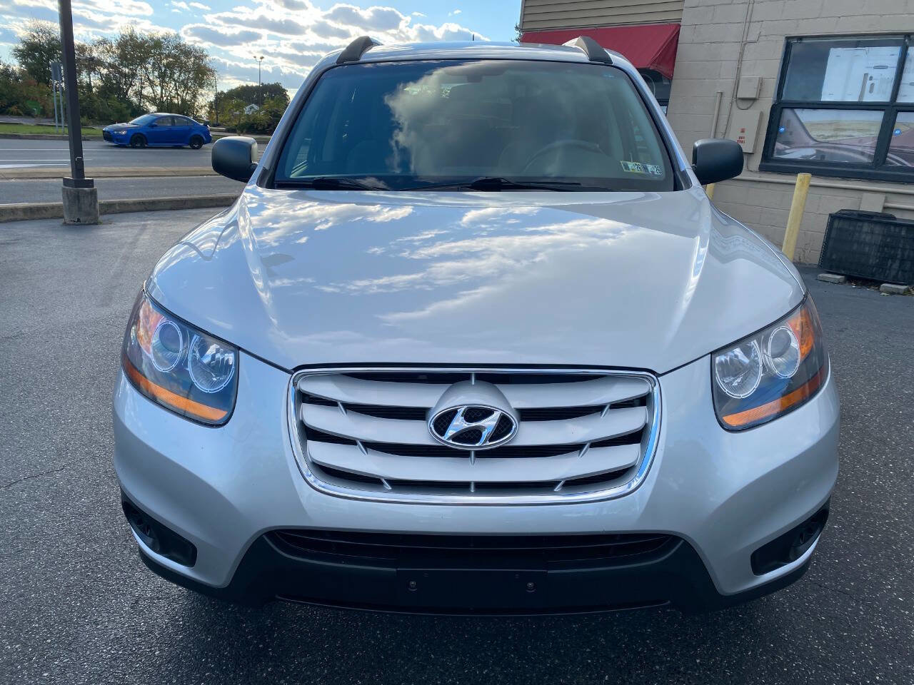 Used 2011 Hyundai Santa Fe GLS image 8