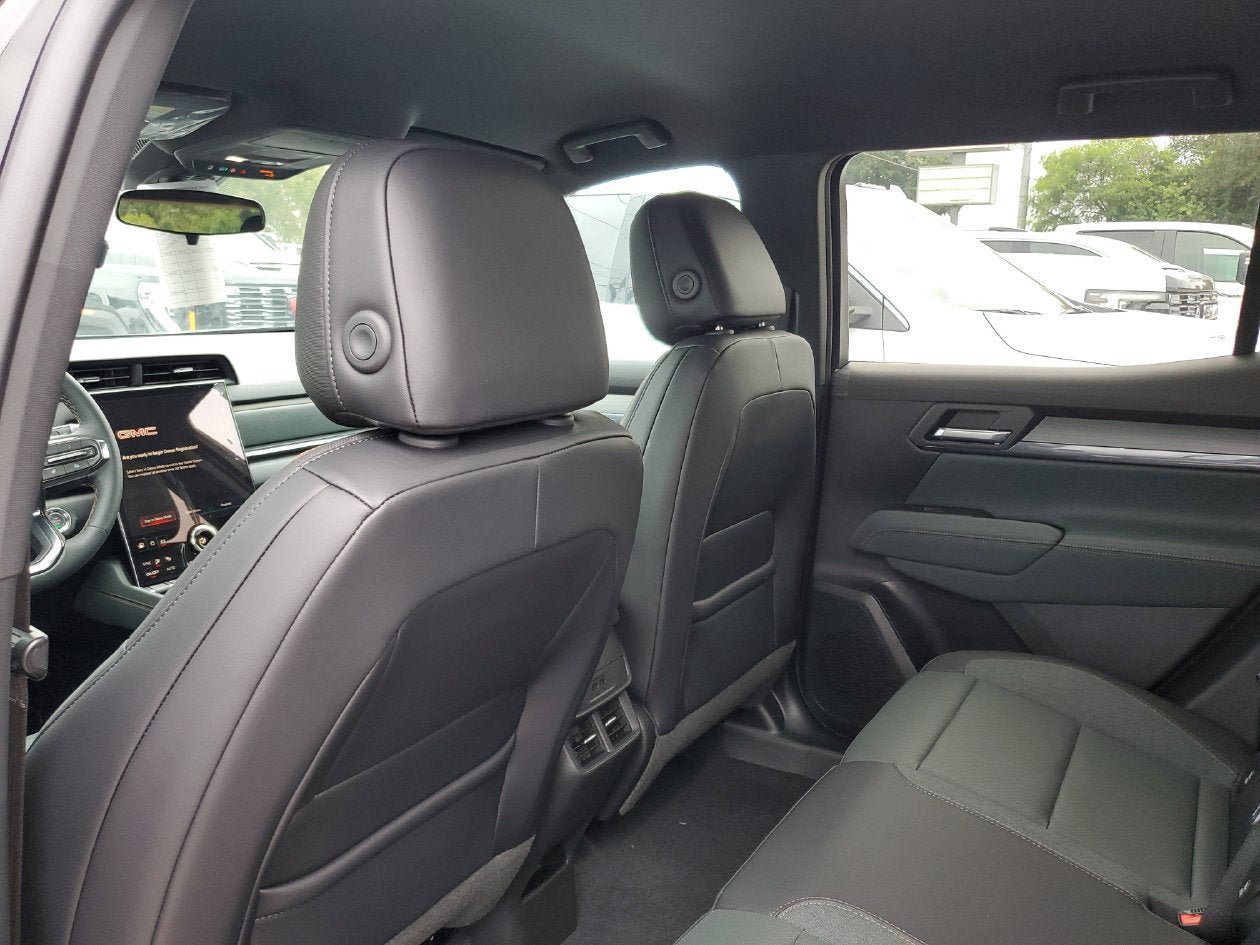New 2027 GMC Terrain AT4 AWD/4WD image 10