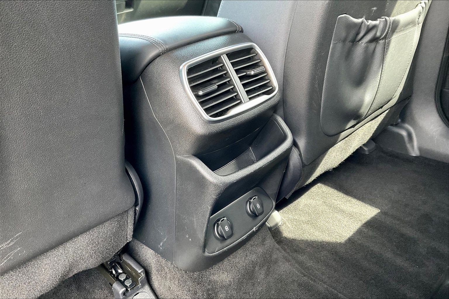 Used 2020 Hyundai Santa Fe SEL AWD/4WD image 9