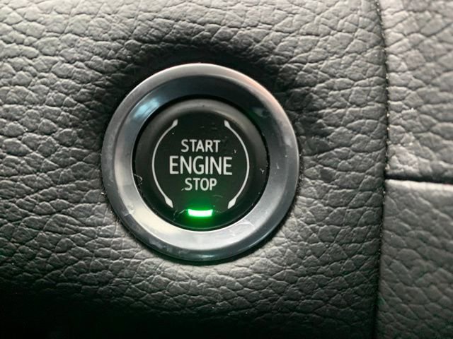 Used 2021 GMC Yukon XL Denali image 24