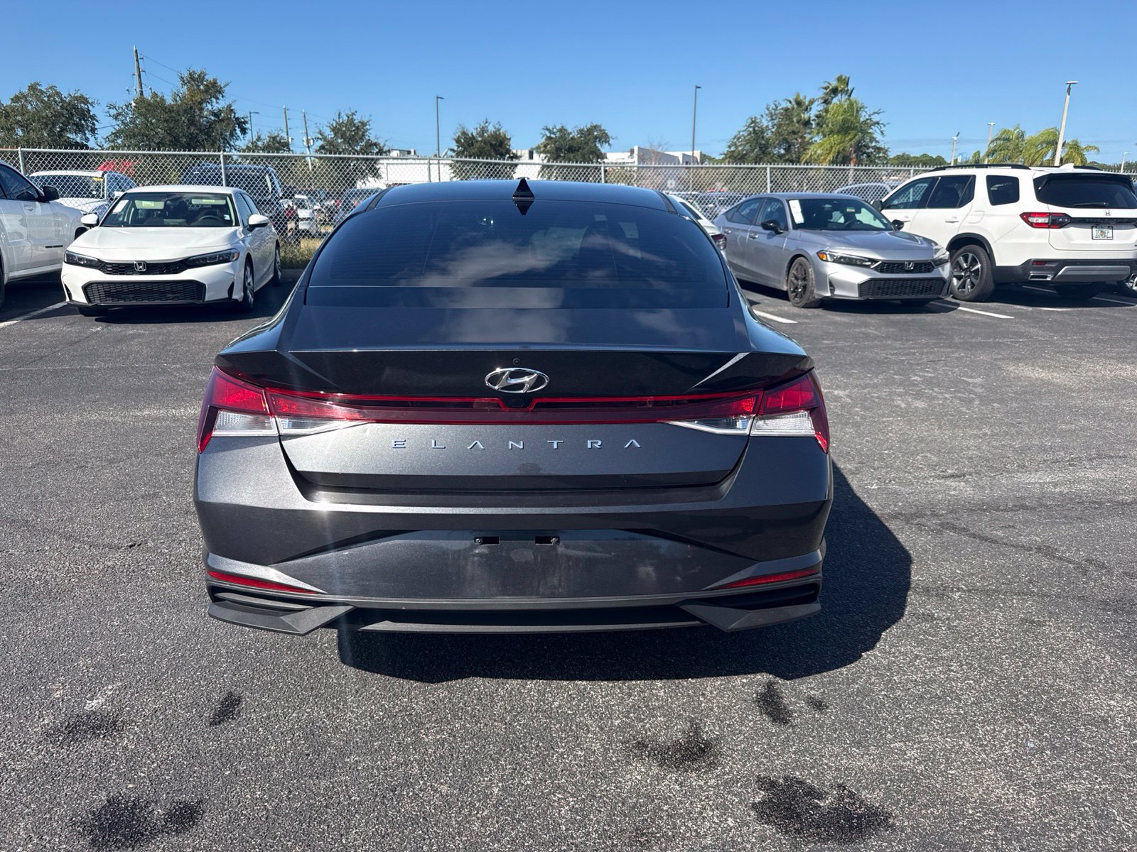 Used 2023 Hyundai Elantra SEL FWD image 6