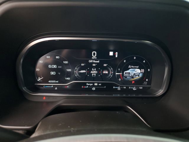 Used 2023 GMC Yukon SLT AWD/4WD image 31