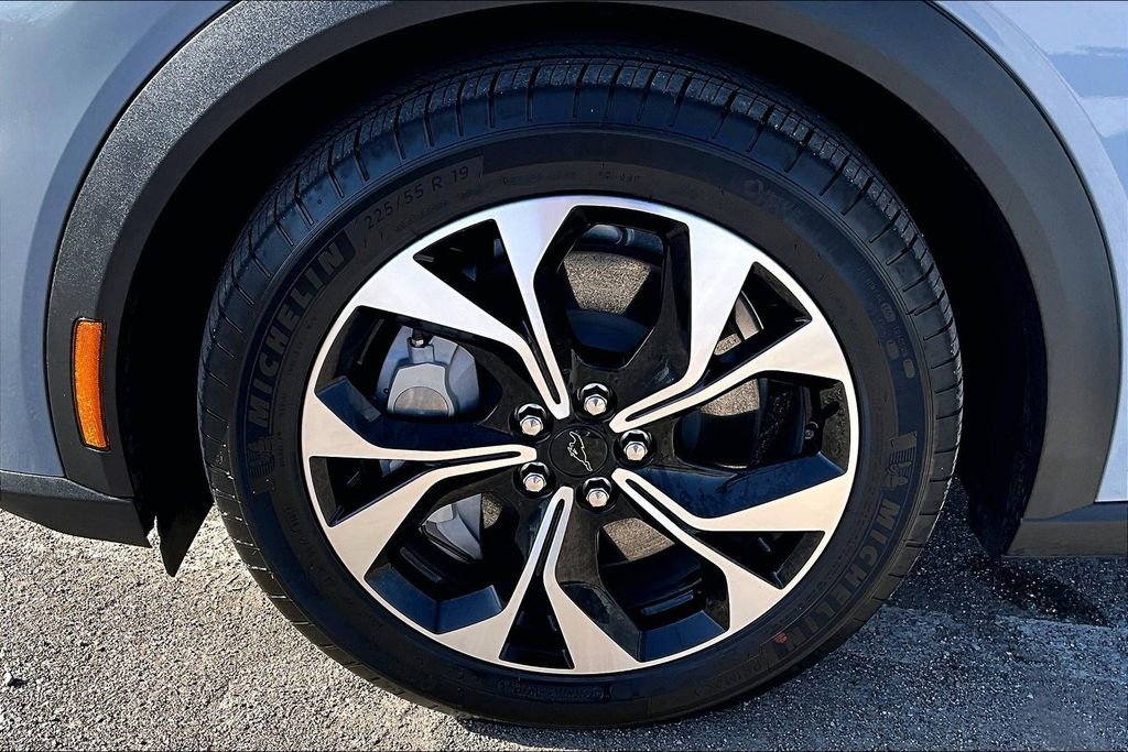 Used 2025 Ford Mustang Mach-E Select image 12