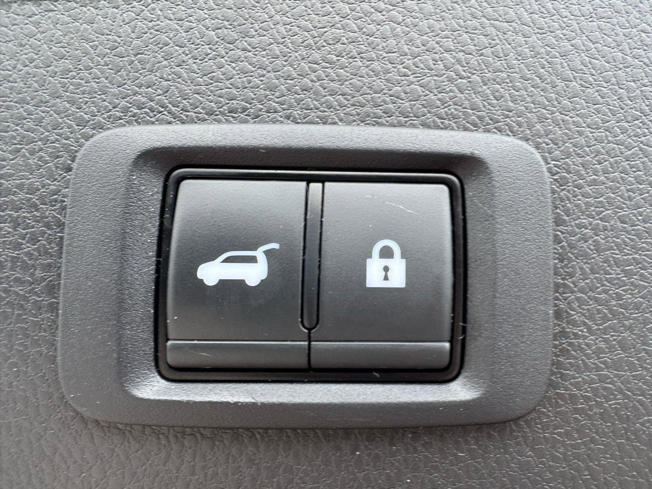 Used 2024 Mitsubishi Eclipse Cross SE image 25