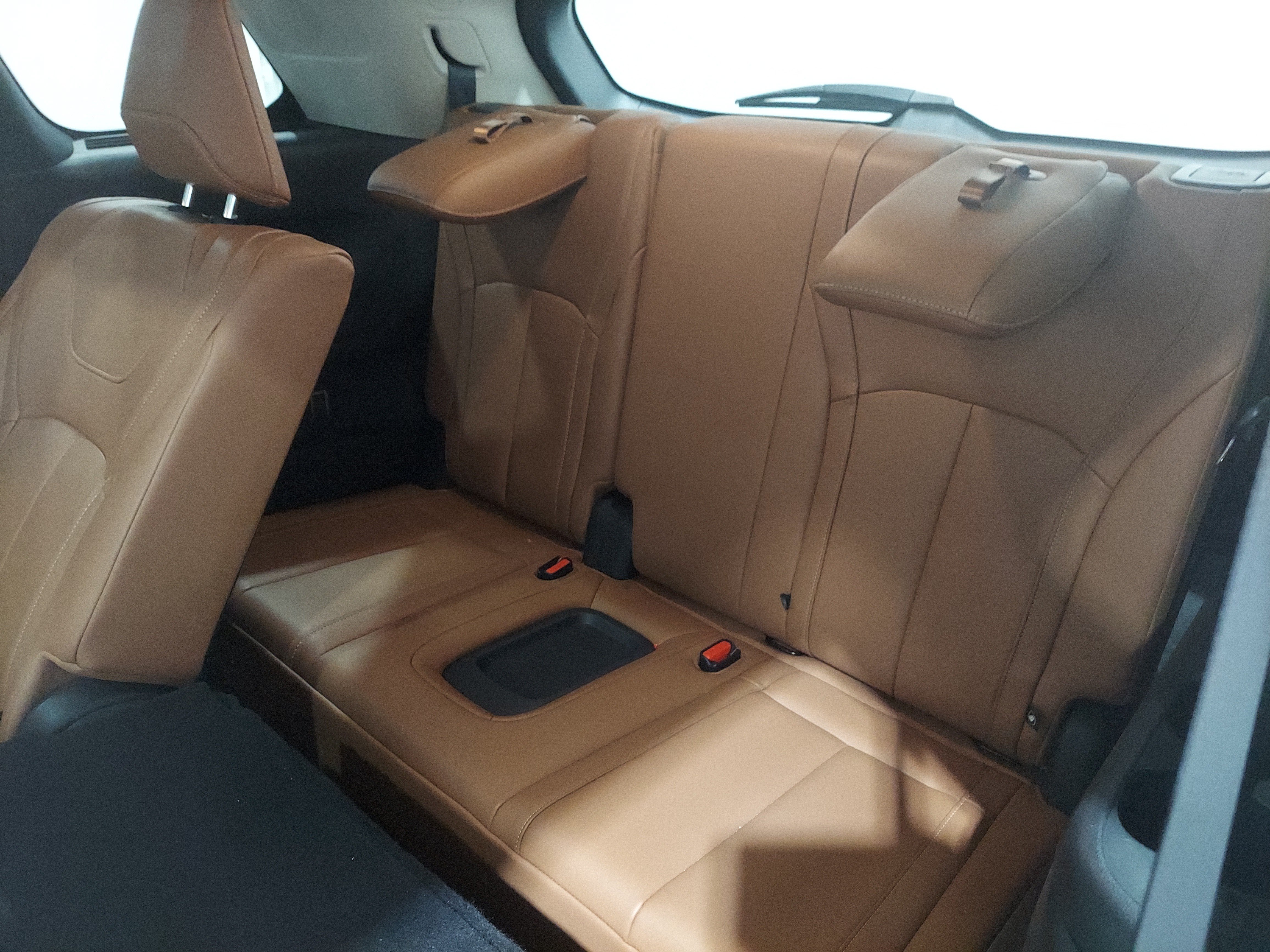 Used 2024 INFINITI QX60 Sensory AWD/4WD image 16