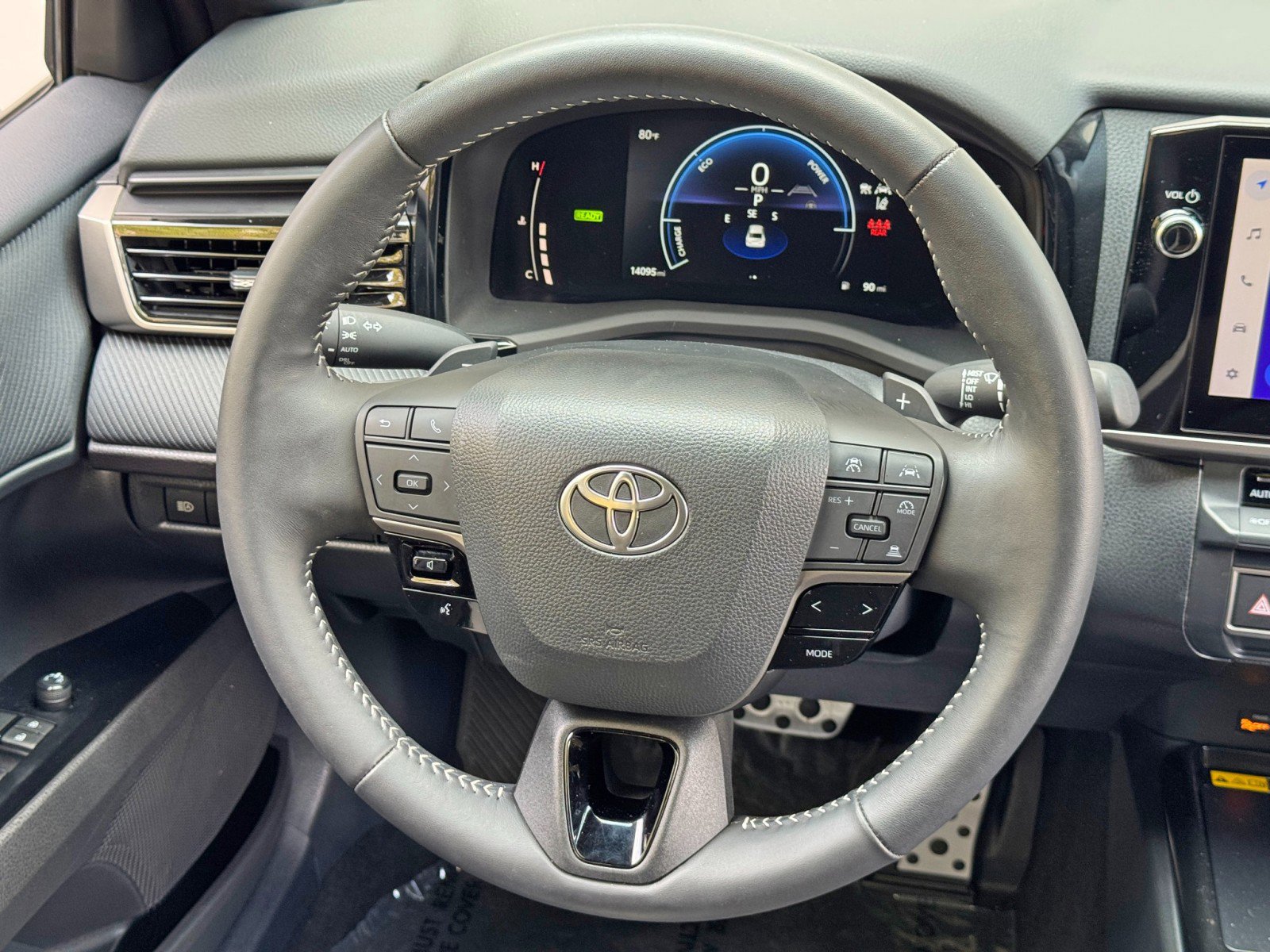 Used 2025 Toyota Camry SE image 18