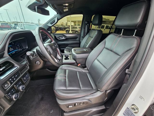 Used 2024 Chevrolet Suburban RST w/ Luxury Package AWD/4WD image 14