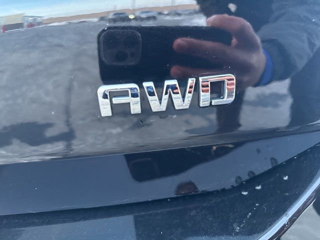 Used 2023 Chevrolet Equinox LS image 9