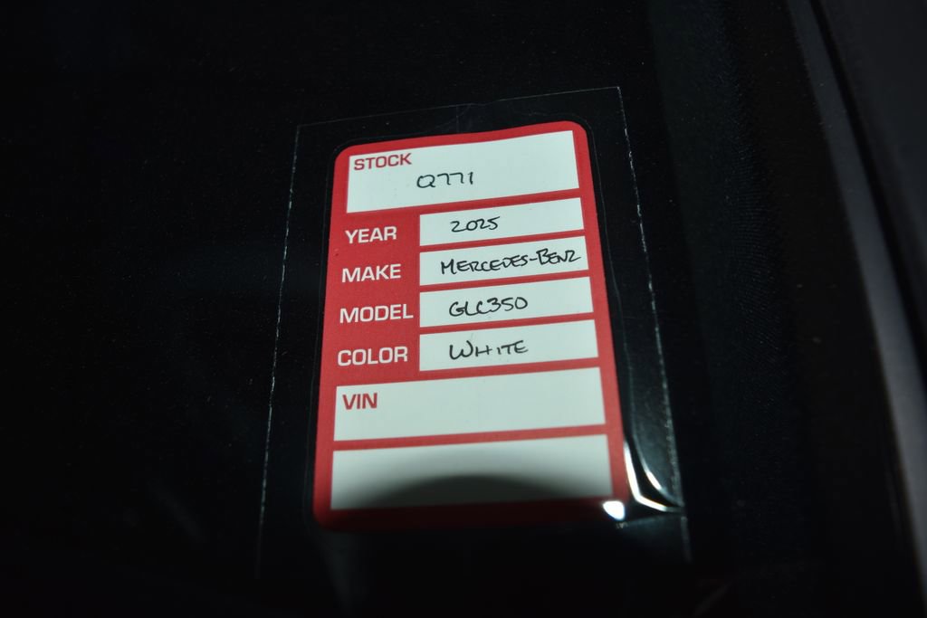 Certified 2025 Mercedes-Benz GLC 350e 4MATIC image 26