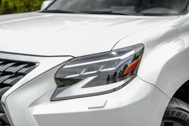 Used 2023 Lexus GX 460 Premium w/ Premium Package AWD/4WD image 4