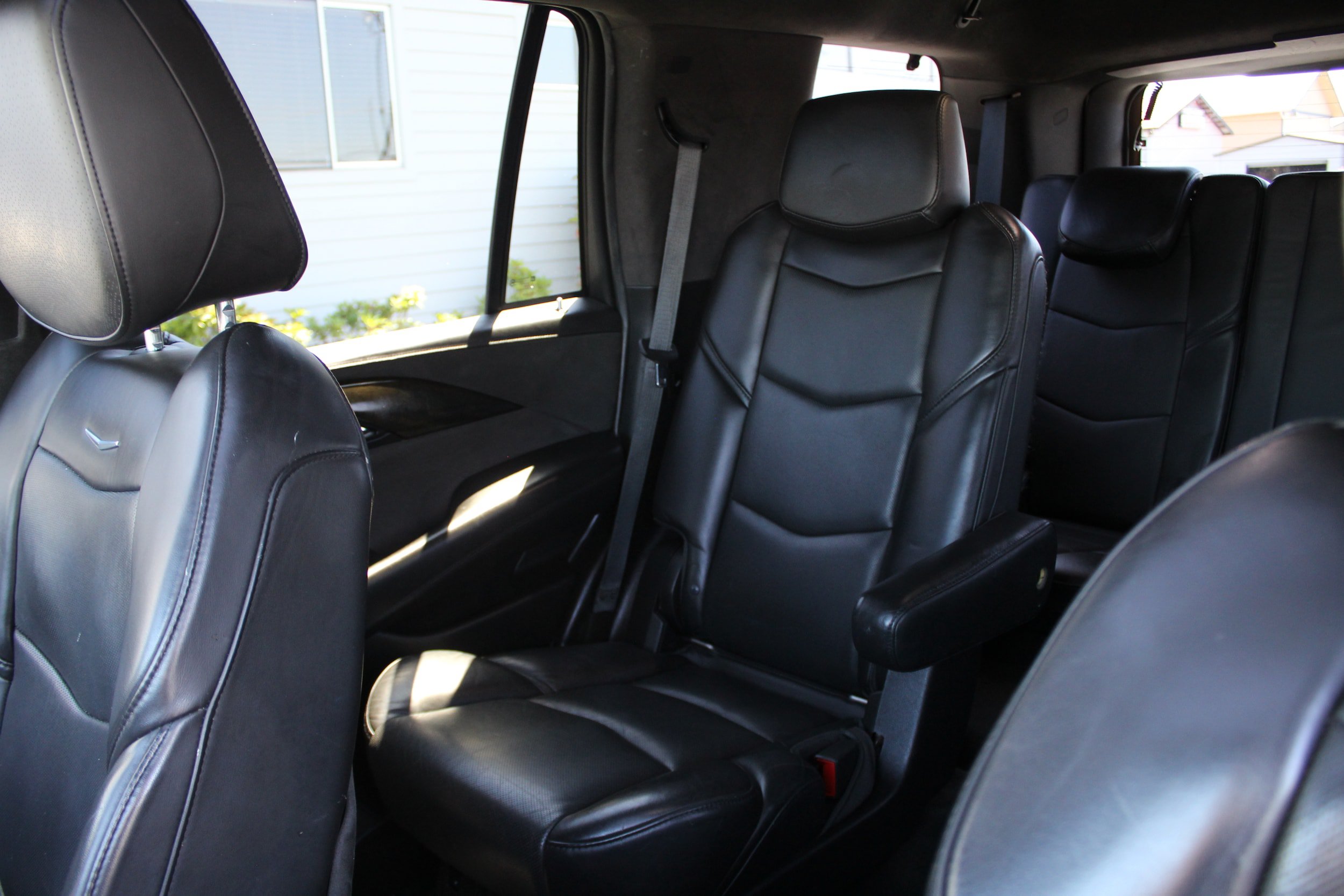 Used 2018 Cadillac Escalade Platinum AWD/4WD image 43
