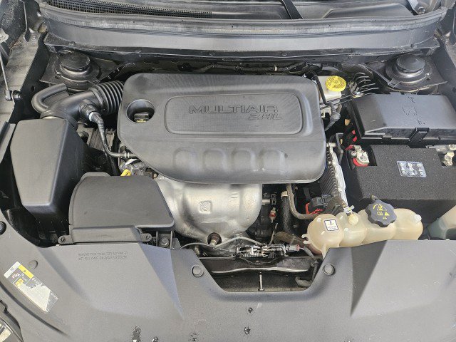 Used 2021 Jeep Cherokee Latitude Plus AWD/4WD image 8