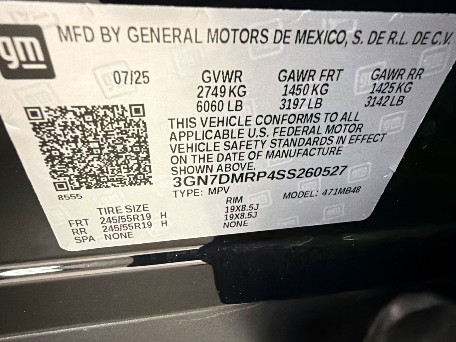 Used 2025 Chevrolet Equinox EV LT FWD image 17
