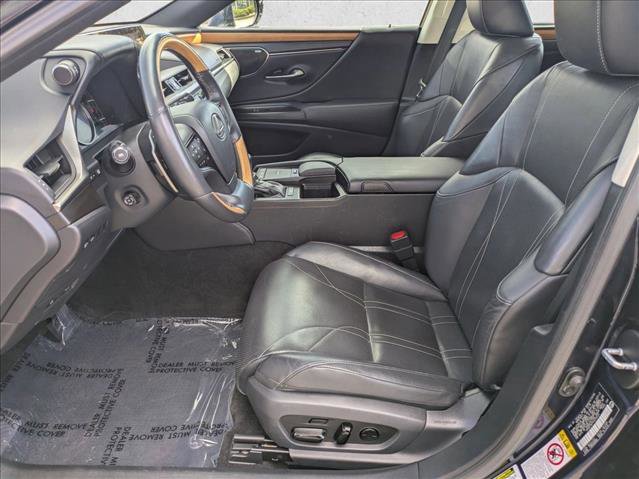 Used 2019 Lexus ES 350 Ultra Luxury image 16