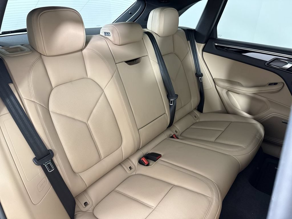 New 2026 Porsche Macan AWD/4WD image 23