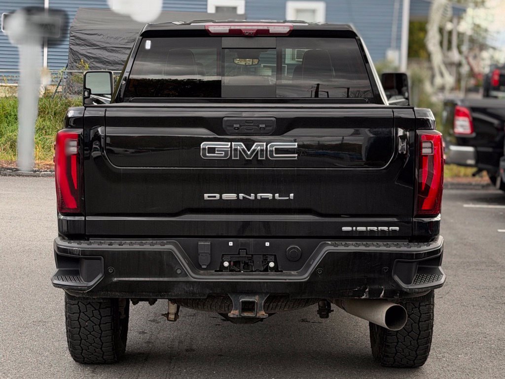 Used 2024 GMC Sierra 2500 Denali Ultimate AWD/4WD image 4