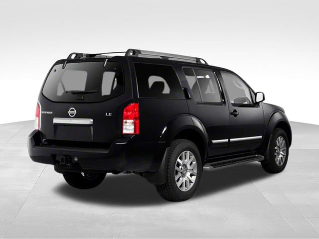 Used 2010 Nissan Pathfinder LE w/ Navigation Pkg AWD/4WD image 5
