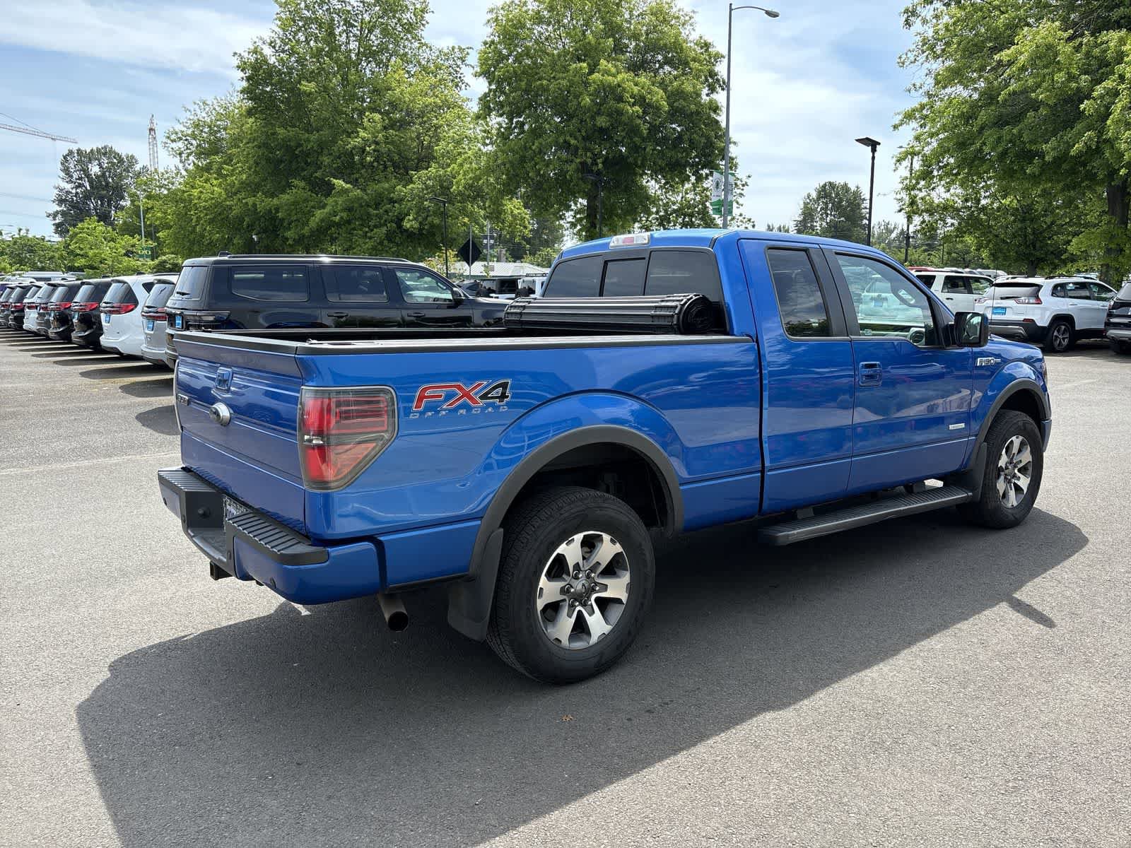 Used 2014 Ford F150 FX4 w/ Equipment Group 402A Luxury AWD/4WD image 4