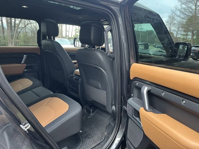 Certified 2023 Land Rover Defender 110 X-Dynamic SE image 12