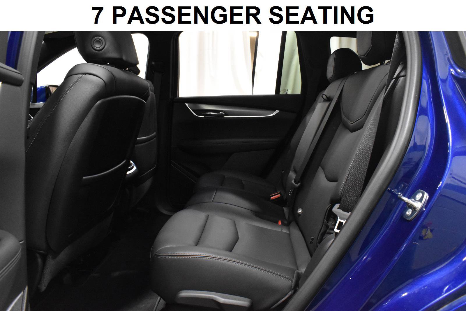 Certified 2025 Cadillac XT6 Luxury AWD/4WD image 5