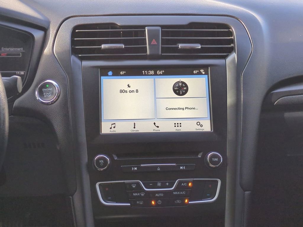 Used 2018 Ford Fusion SE w/ Equipment Group 201A image 17