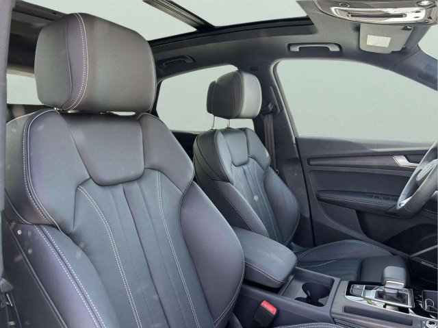Certified 2025 Audi Q5 2.0T Premium Plus w/ Premium Plus Package image 29
