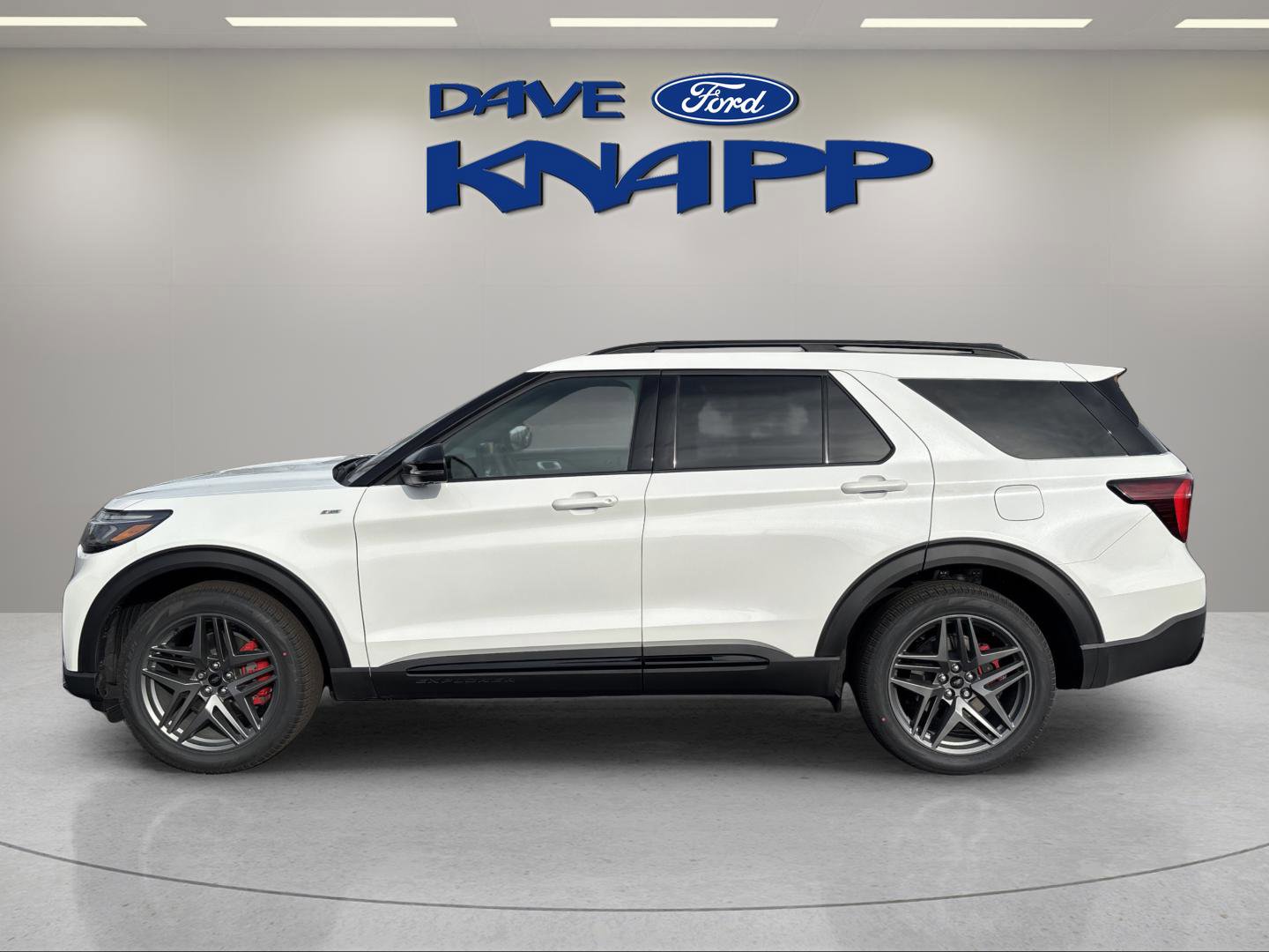 New 2026 Ford Explorer ST-Line w/ ST-Line Street Pack AWD/4WD image 5