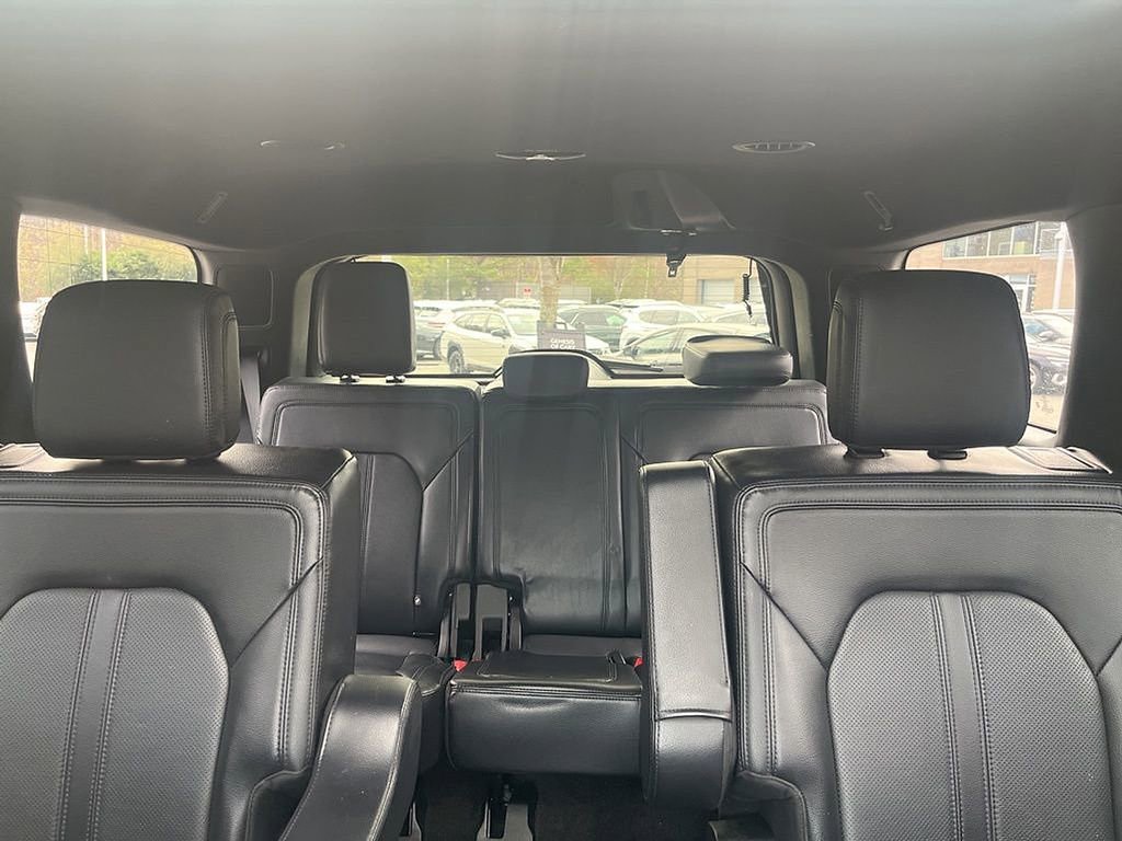 Used 2021 Ford Expedition Limited image 5