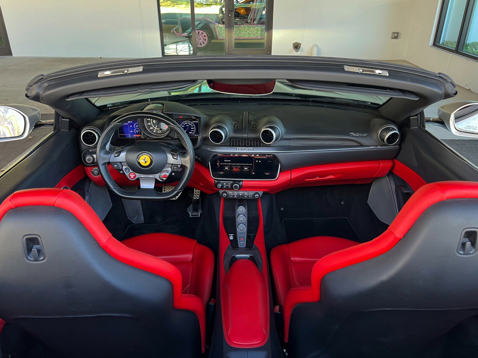 Used 2019 Ferrari Portofino image 37